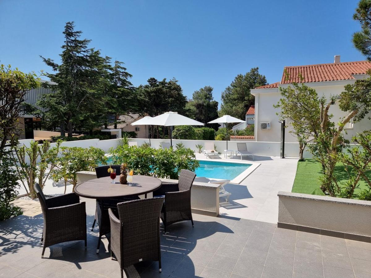 Villa Flamingo Deluxe Novalja Kültér fotó